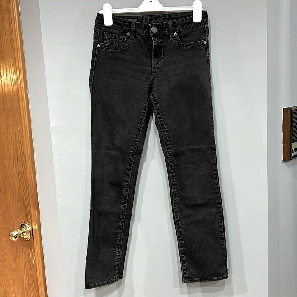 Kut from the Kloth Stevie Straight Leg Jean size 6 BIN A